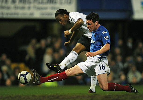 不可撼动的 不可撼动的