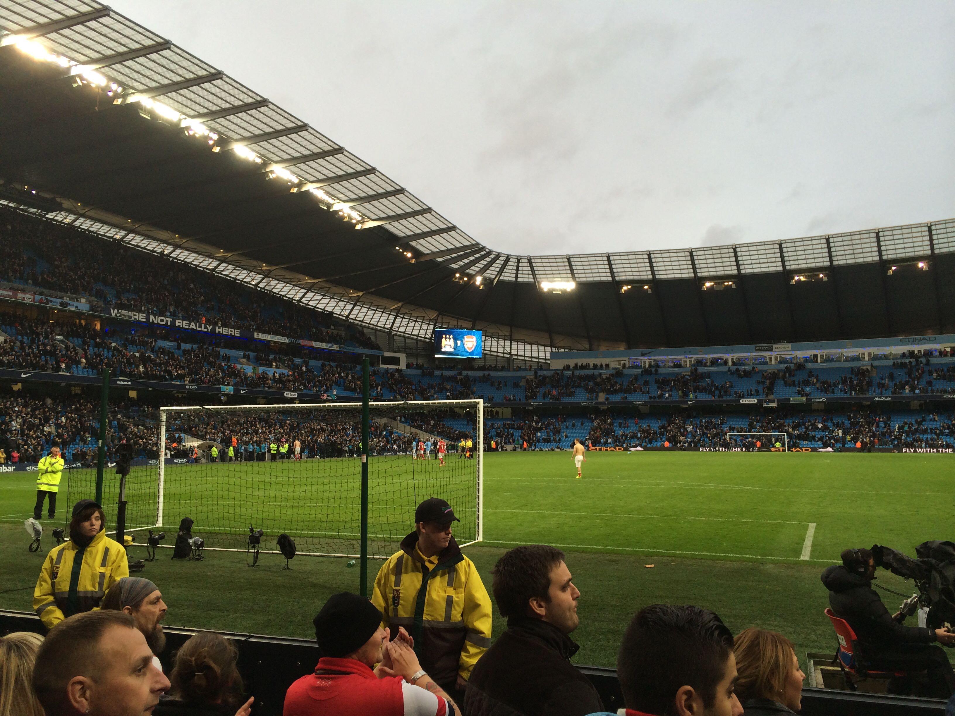 威胁十足 威胁十足